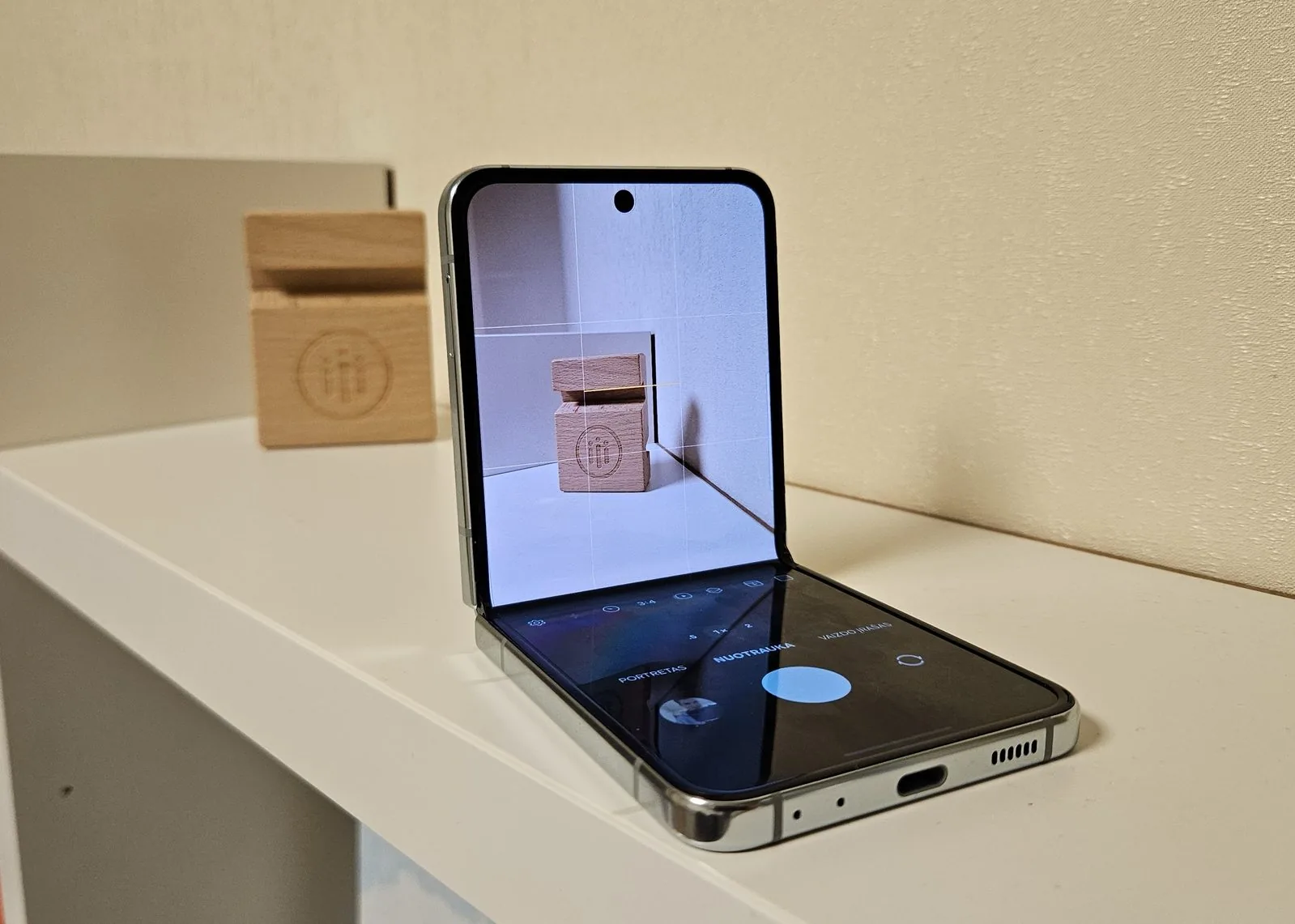 Galaxy Flip5 Flex režimas